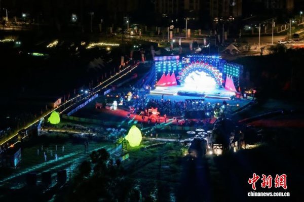 千宏财富 （走进中国乡村）高甲原乡好戏多 闽南乡村换新颜